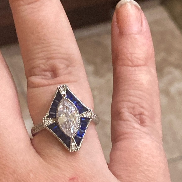 Blue & White Ring - Picture 6 of 14